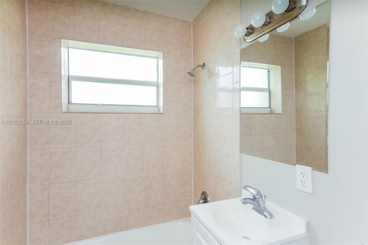 4531 NE 5th Ave, Pompano Beach, FL 33064 Photo