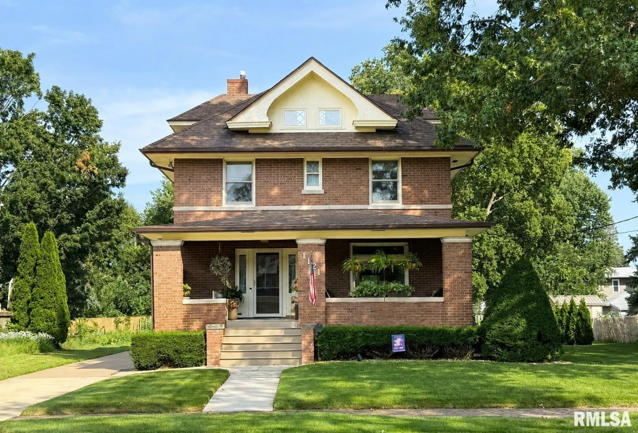 1121 N Kellogg Street, Galesburg, IL 61401 Main Photo