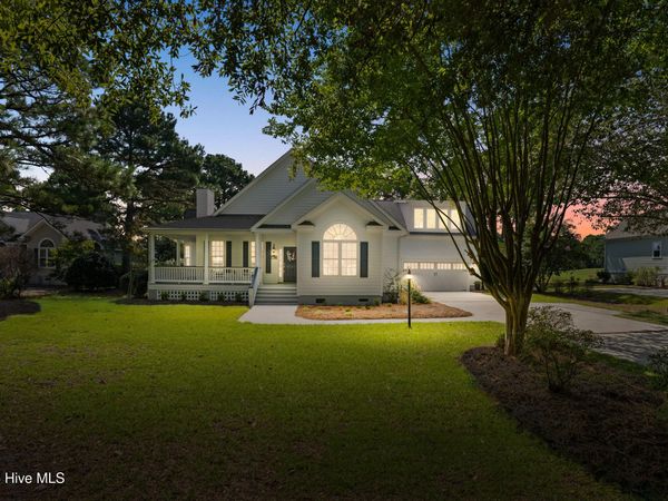 2787 St James Drive SE, Southport, NC 28461