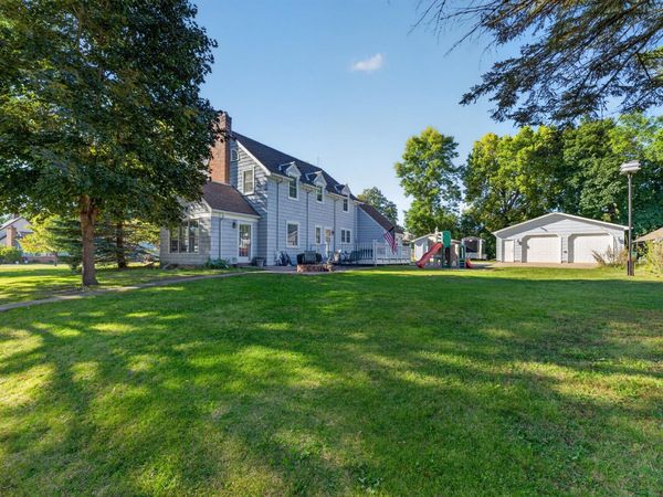 1416 Hennepin Avenue N, Glencoe, MN 55336