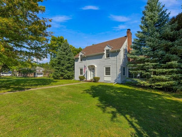 1416 Hennepin Avenue N, Glencoe, MN 55336