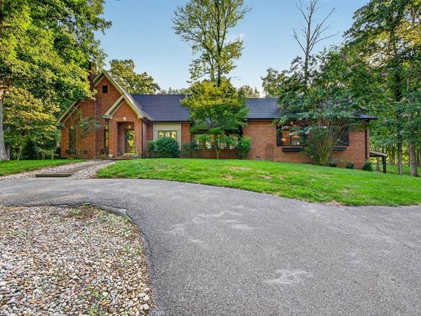 848 S Hewitt Road , Bowling Green, KY 42103