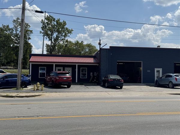 2028 Russellville Road , Bowling Green, KY 42101