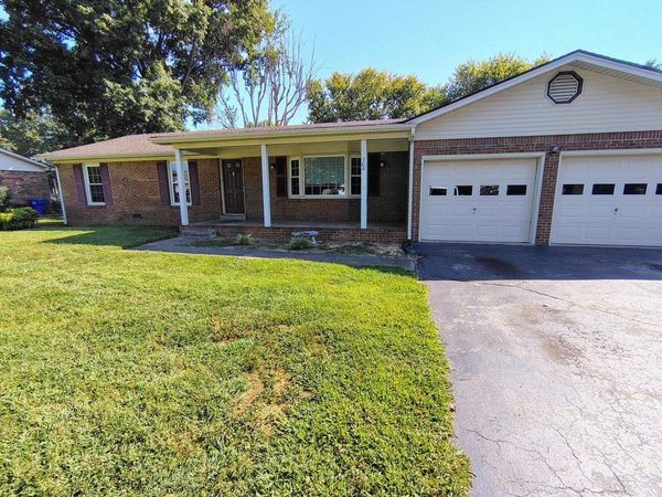 700 Peachtree Lane , Bowling Green, KY 42103