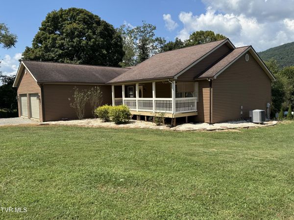 207 Deep Springs Road, Dryden, VA 24243