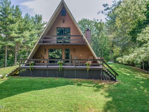 1023 Fox Hollow Road, Mountain City, TN 37683