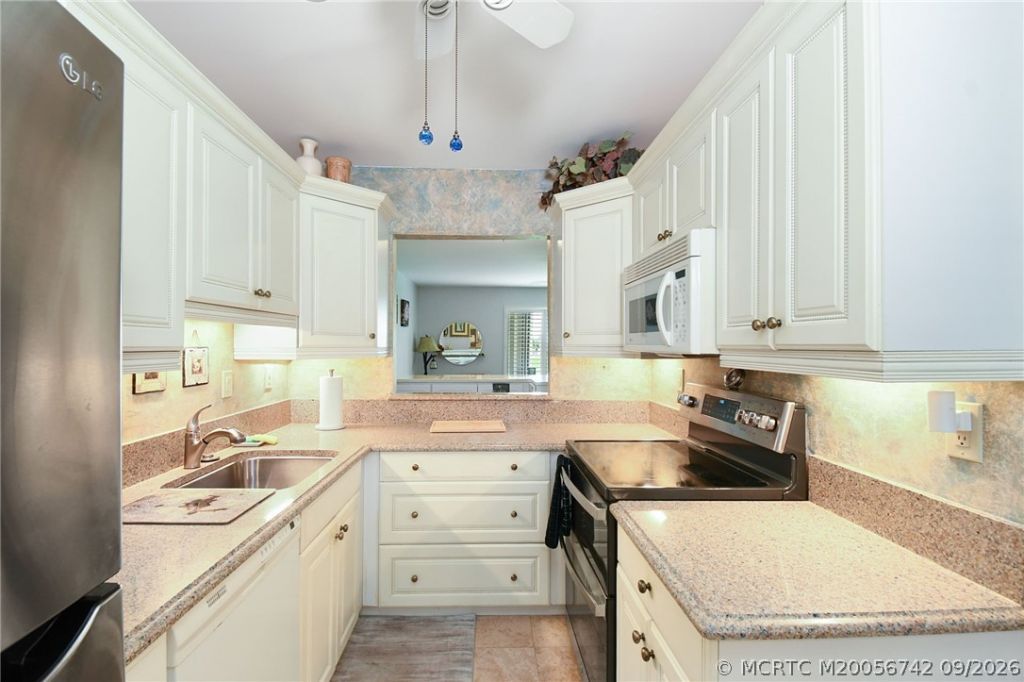 5473 SE Miles Grant Road , Unit A202, Stuart, FL 34997 Photo