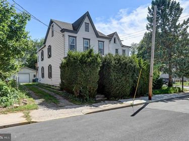 605 WEST STREET N, CARLISLE, PA 17013