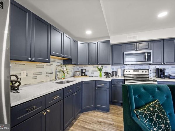 743 44 N MARKET STREET, PHILADELPHIA, PA 19104