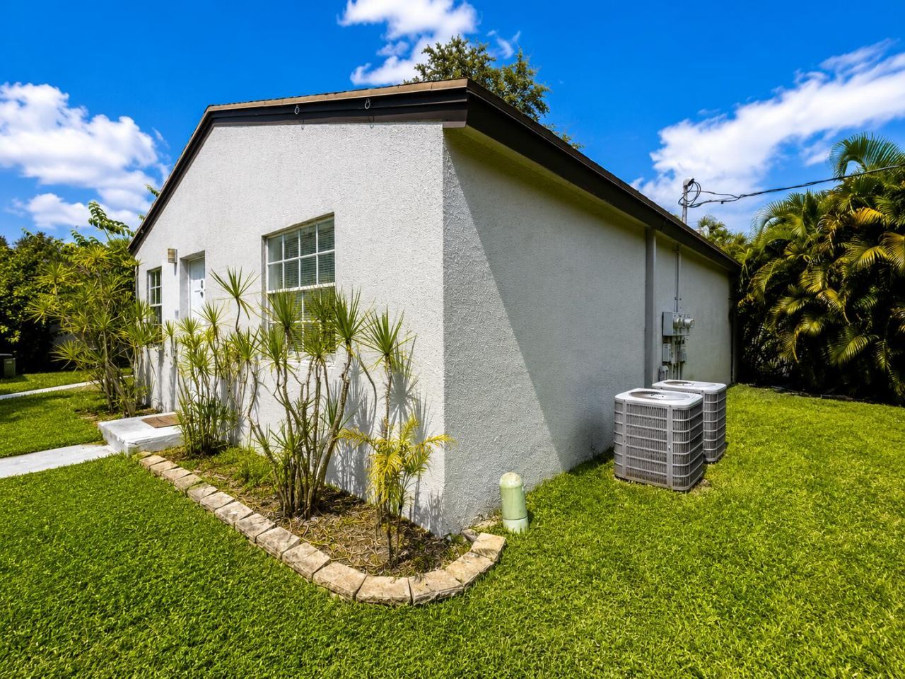 32 Lake Osborne Drive, Unit #6, Lake Worth Beach, FL 33461 Photo