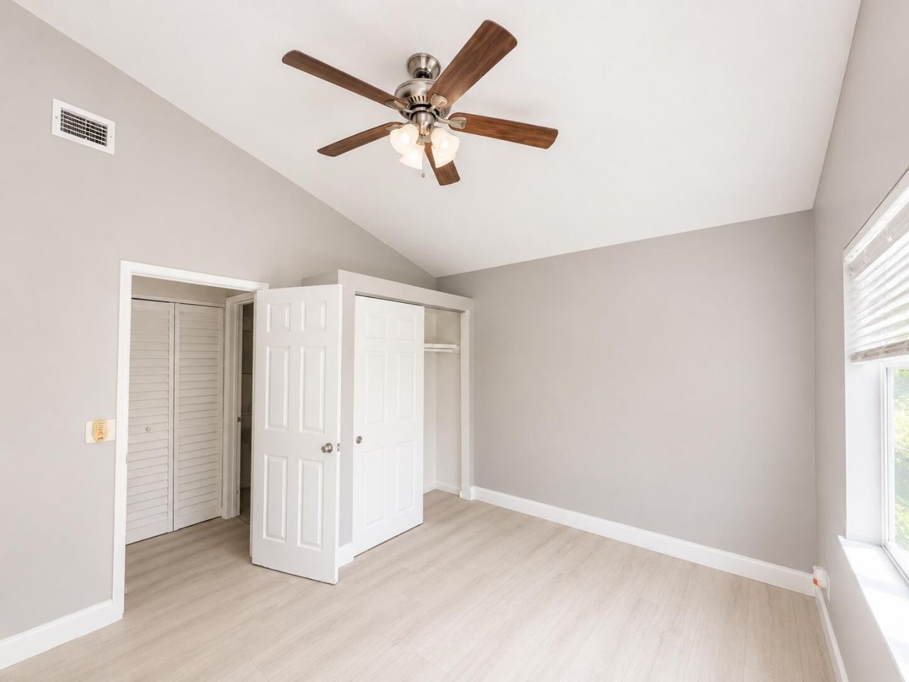 32 Lake Osborne Drive, Unit #6, Lake Worth Beach, FL 33461 Photo