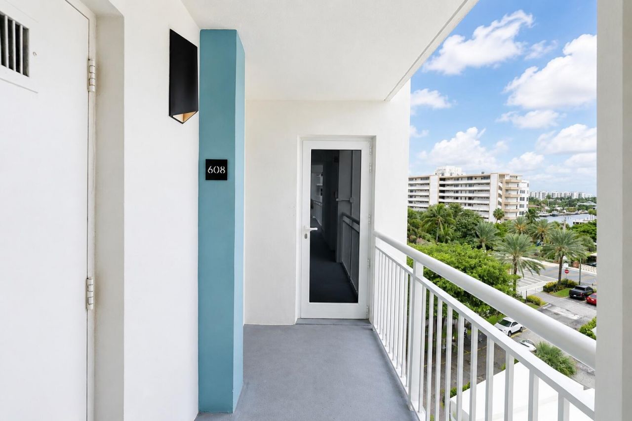 201 N Ocean Boulevard, Unit 608, Pompano Beach, FL 33062 Photo