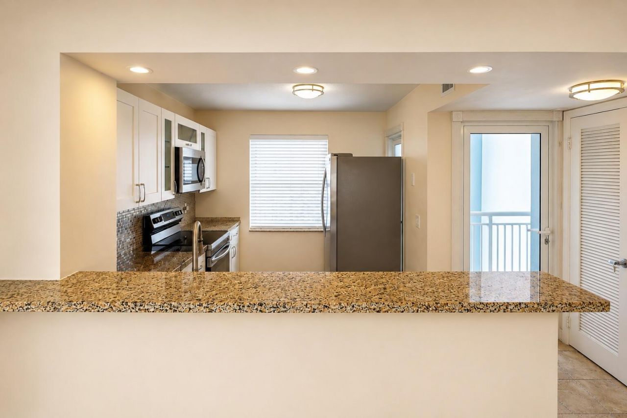 201 N Ocean Boulevard, Unit 608, Pompano Beach, FL 33062 Photo