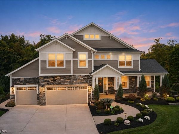 210 Harvester Drive, Copley, OH 44321
