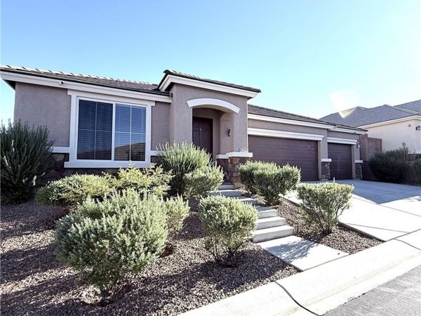 10229 Pine Ridge Peak Avenue , Las Vegas, NV 89166