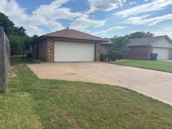 4013 Bunker Hill Street, Enid, OK 73703