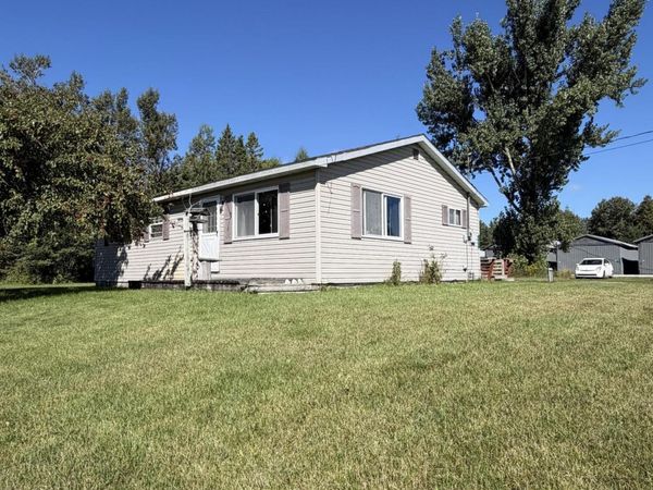 182 S Mary L ST, Cedarville, MI 49719