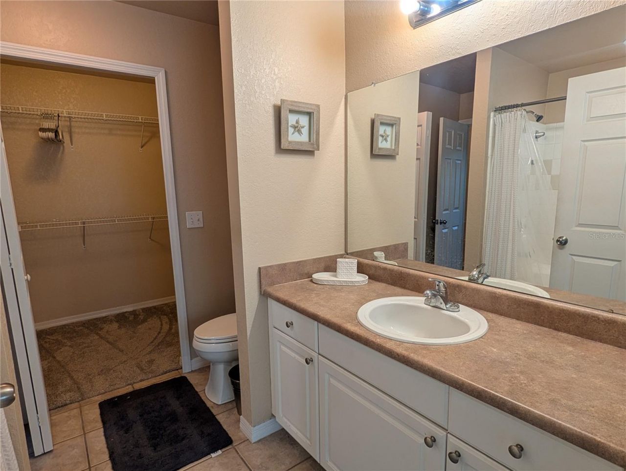 5641 Bidwell Parkway, Unit 202, Sarasota, FL 34233 Photo
