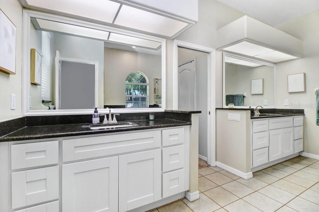 2203 Valrico Forest Drive, Valrico, FL 33594 Photo