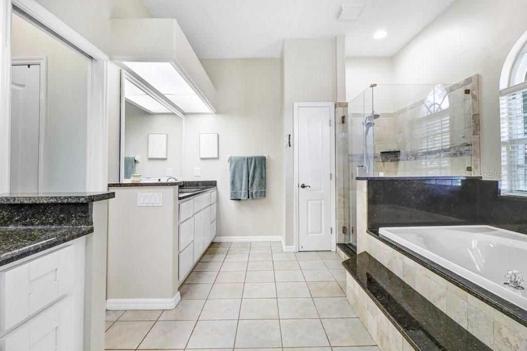 2203 Valrico Forest Drive, Valrico, FL 33594 Photo