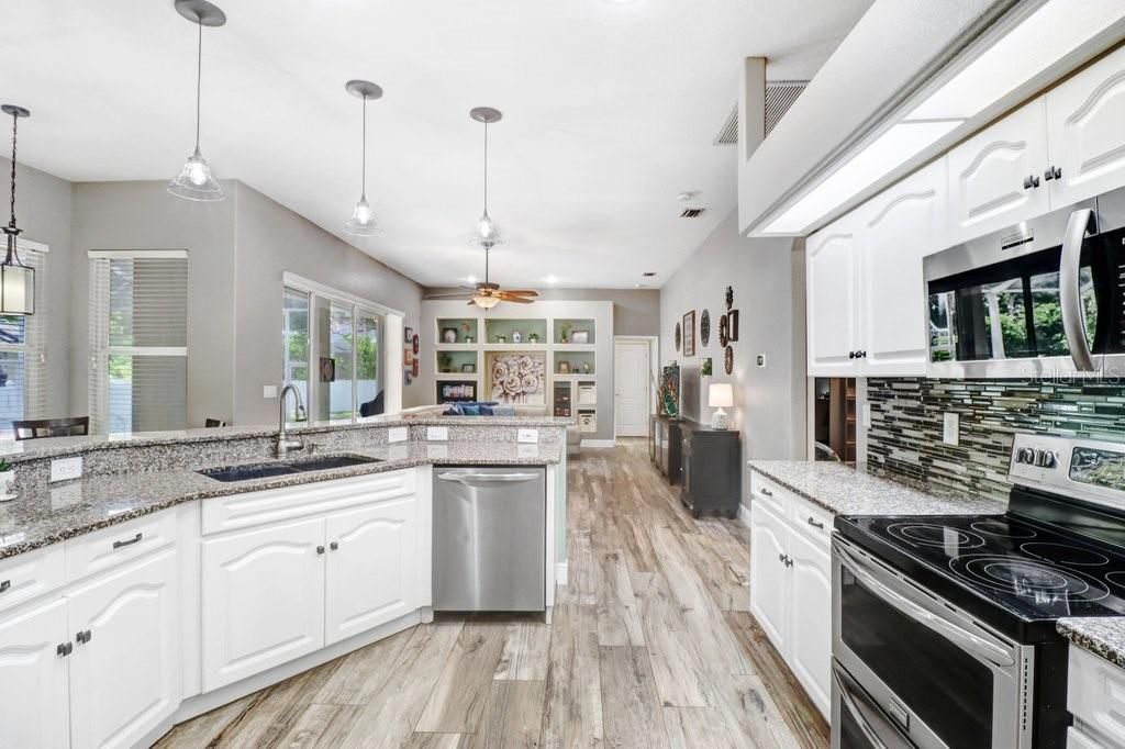 2203 Valrico Forest Drive, Valrico, FL 33594 Photo
