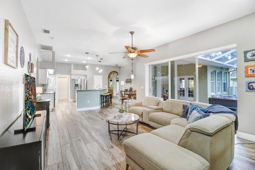 2203 Valrico Forest Drive, Valrico, FL 33594 Photo