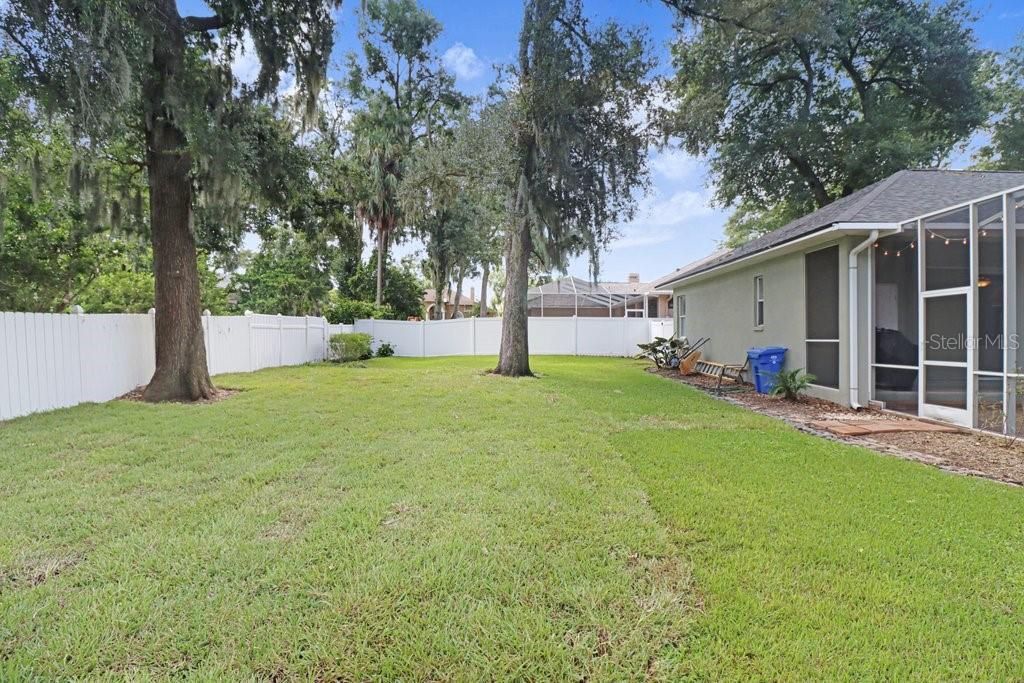 2203 Valrico Forest Drive, Valrico, FL 33594 Photo