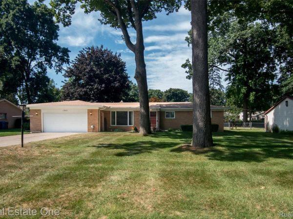 1353 Bielby Street, Waterford Township, Mi 48328