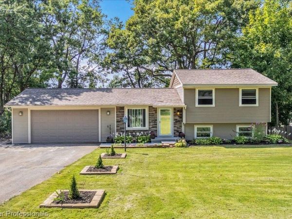 5969 N Bay, Springfield Township, Mi 48346
