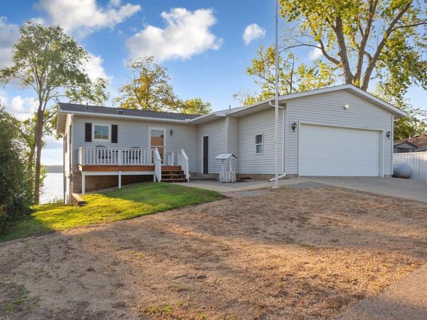 46916 Glens Beach Road , Waterville, MN 56096