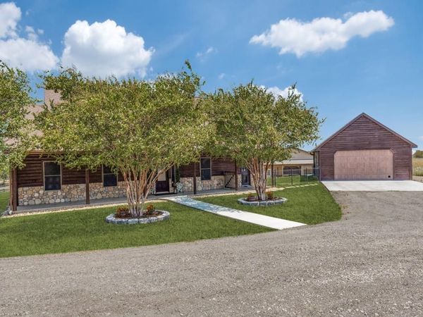 1240 Union Hill Road, Ennis, TX 75119