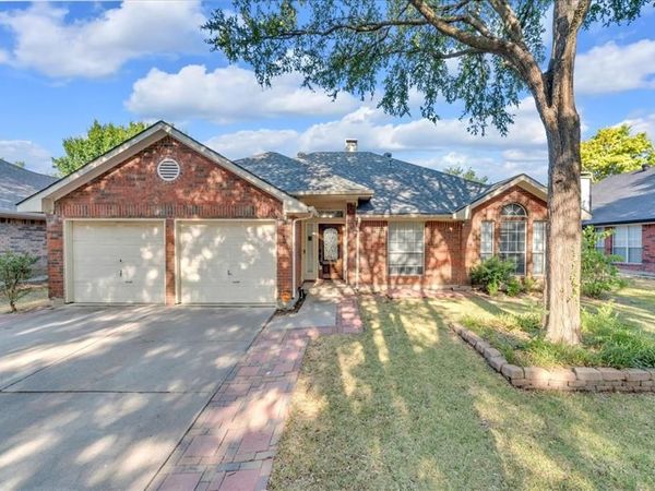 7449 Bear Lake Drive , Fort Worth, TX 76137