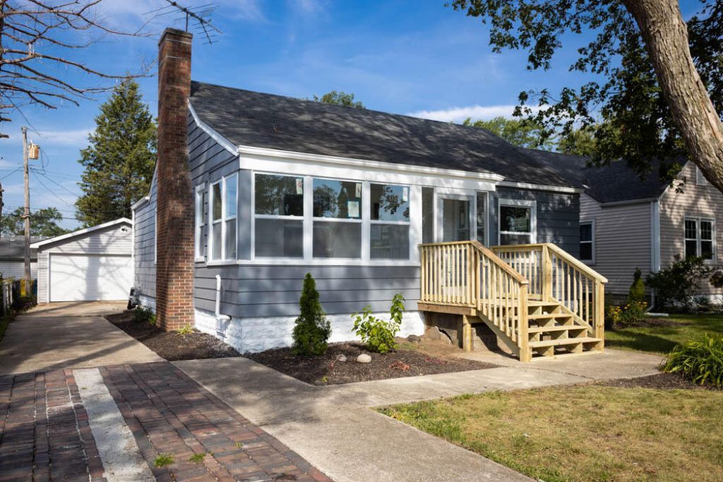 234 N Woodlawn Avenue, Griffith, IN 46319 Main Photo