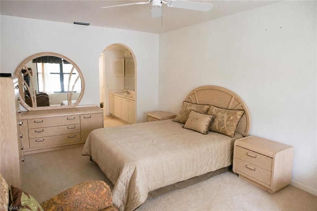 4510 Chantelle Dr , Unit J204, Naples, FL 34112 Photo
