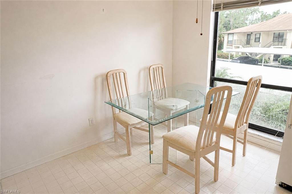 4510 Chantelle Dr , Unit J204, Naples, FL 34112 Photo