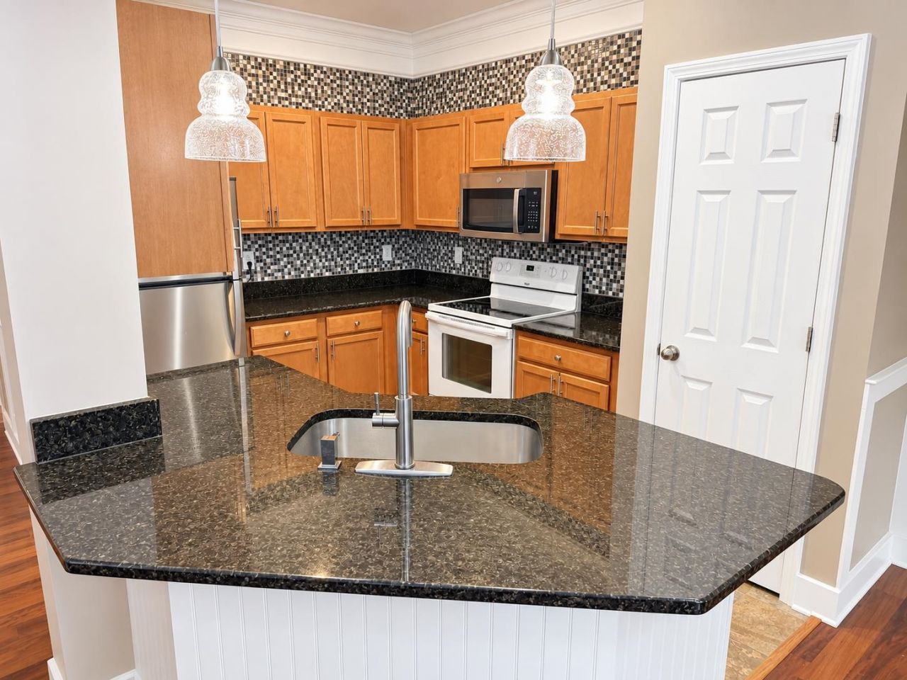 190 Olde Towne Way Photo 5