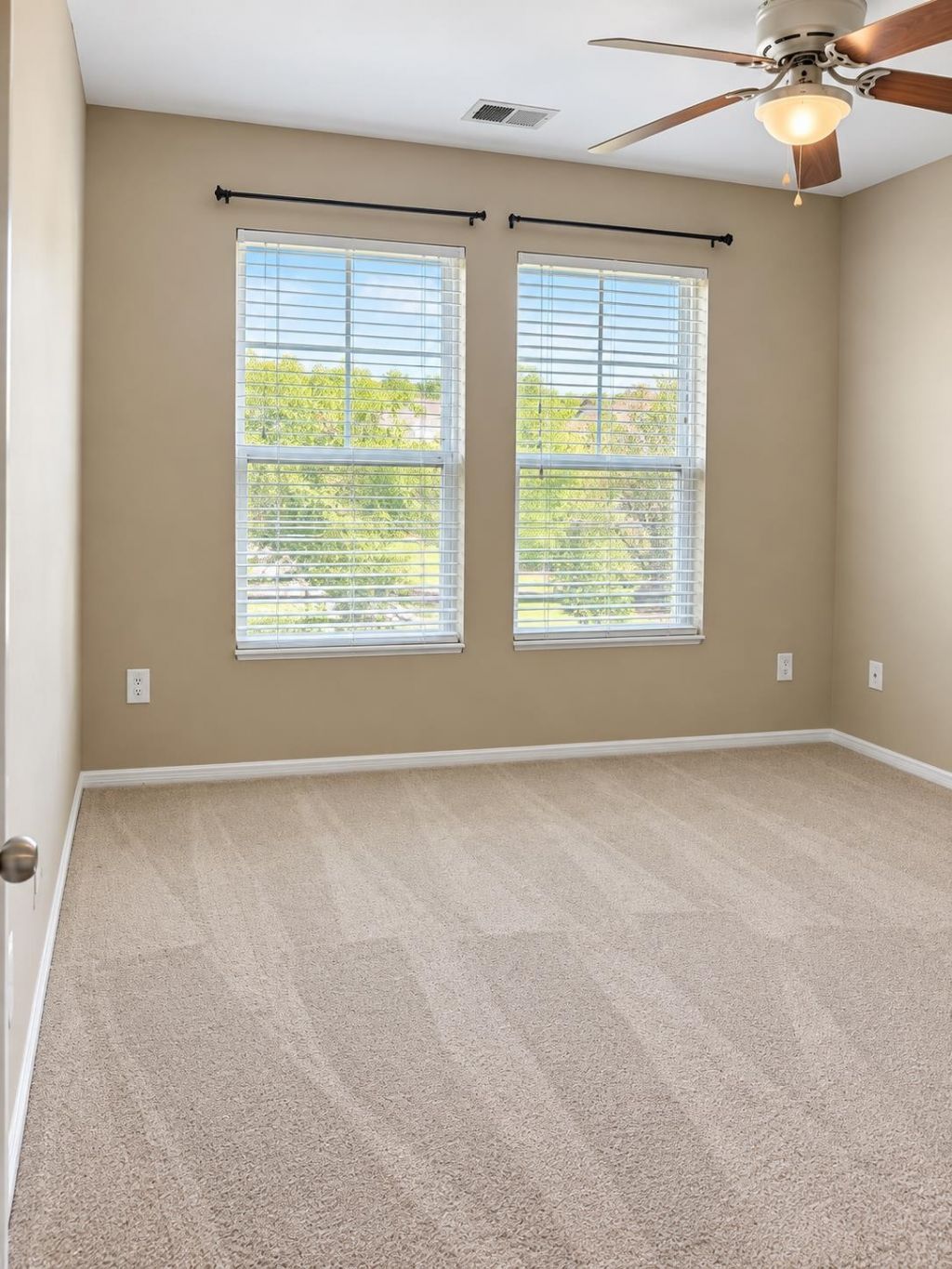 190 Olde Towne Way Photo 9