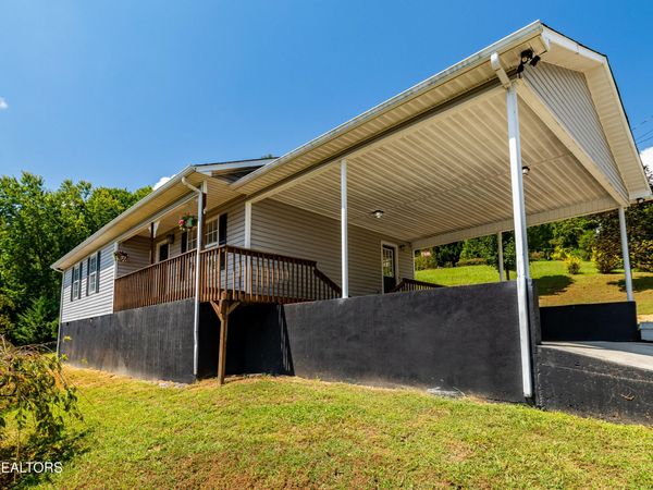 303 N 16th St, LaFollette, TN 37766
