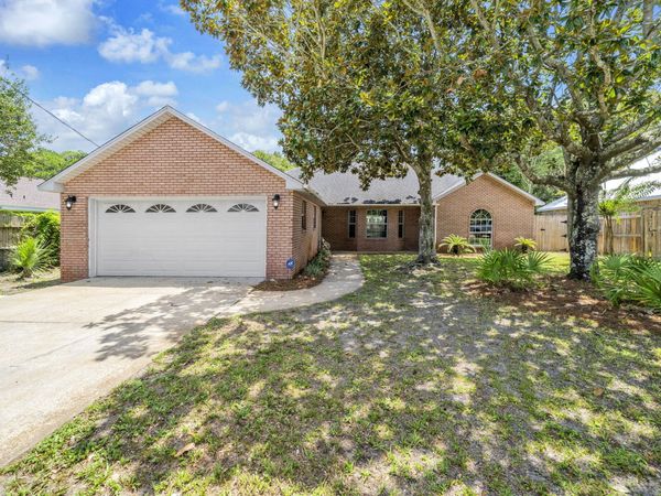 738 Vintage Circle, Destin, FL 32541