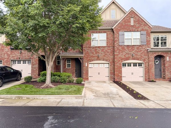 332 Coronado Pvt Cir, Hendersonville, TN 37075
