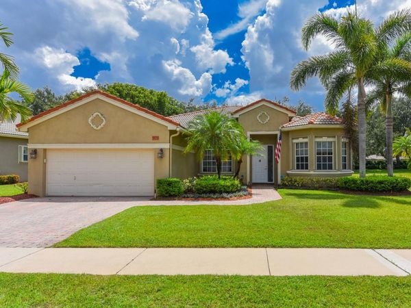 9570 Lantern Bay Circle, West Palm Beach, FL 33411