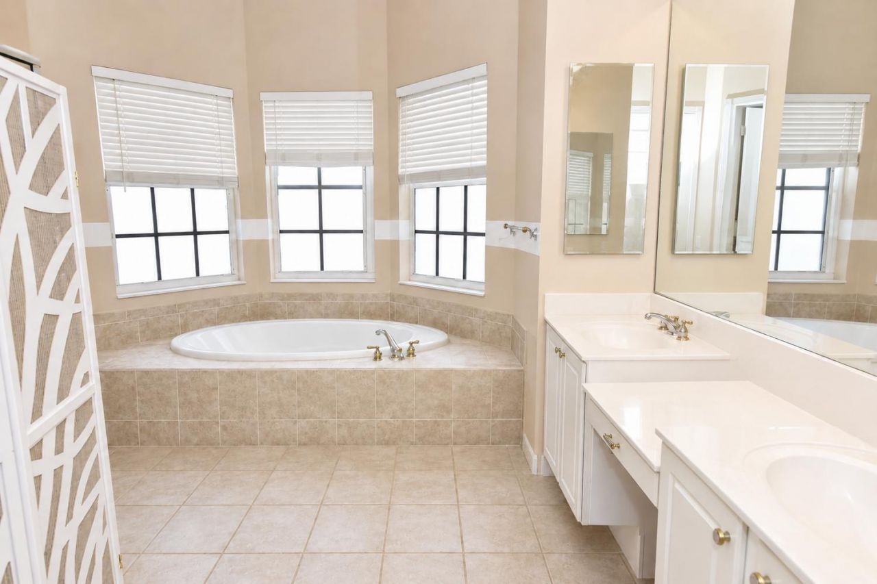 9570 Lantern Bay Circle, West Palm Beach, FL 33411 Photo