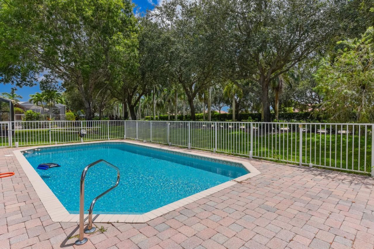 9570 Lantern Bay Circle, West Palm Beach, FL 33411 Photo