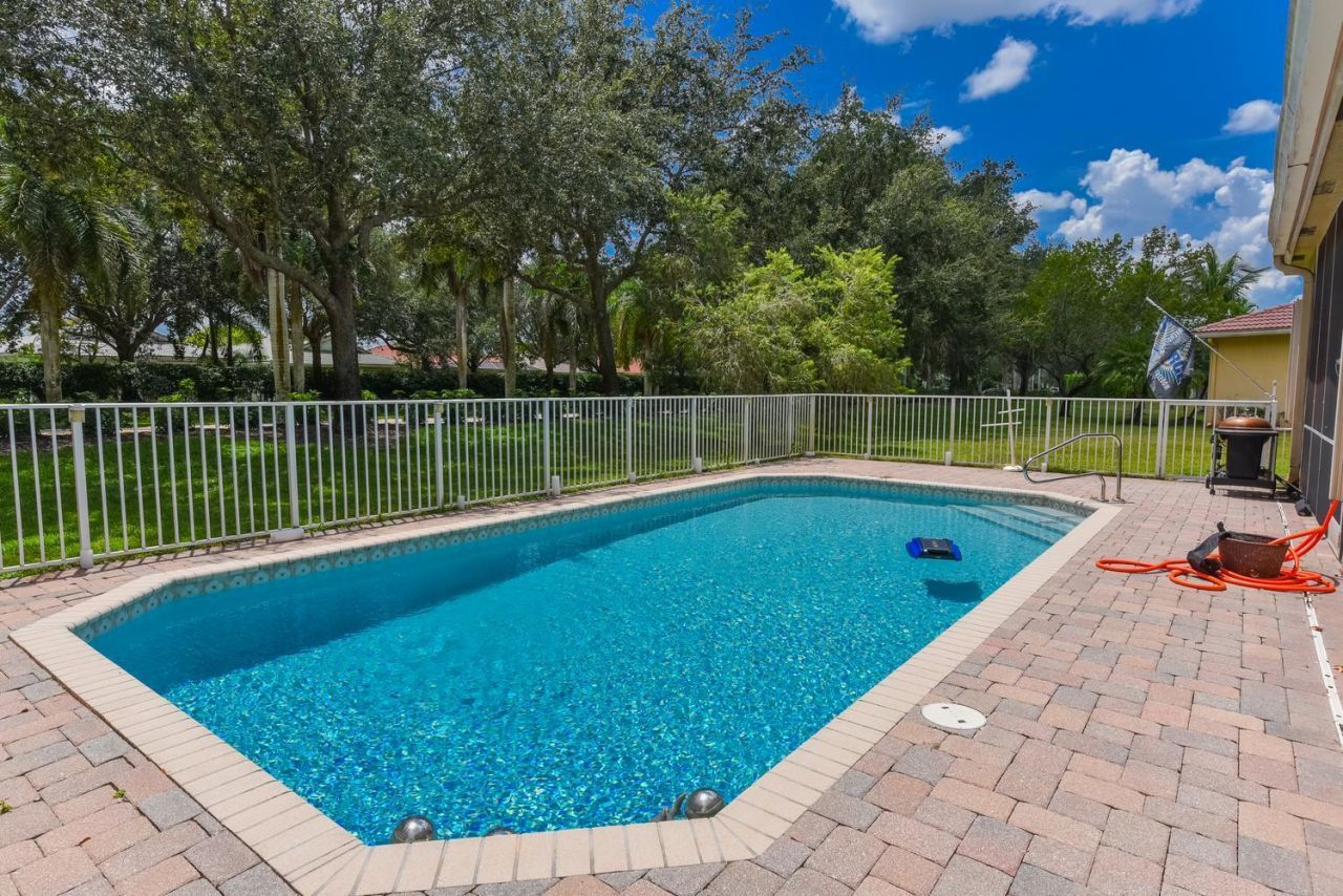 9570 Lantern Bay Circle, West Palm Beach, FL 33411 Photo