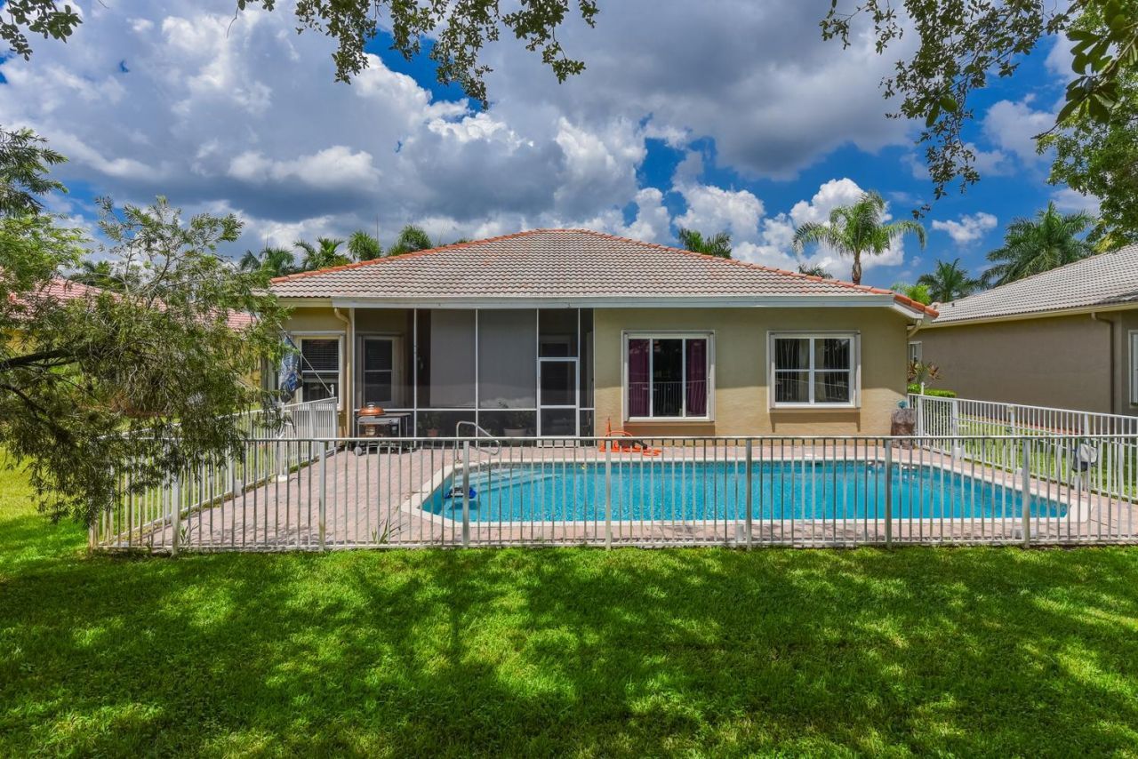 9570 Lantern Bay Circle, West Palm Beach, FL 33411 Photo