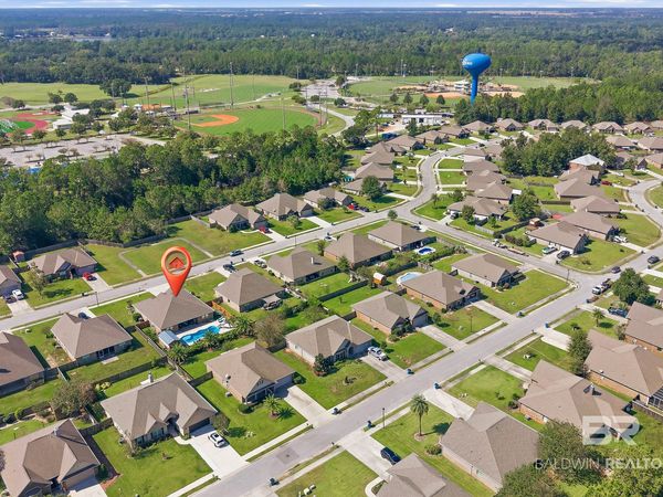 6050 Cobblestone Court, Gulf Shores, AL 36542