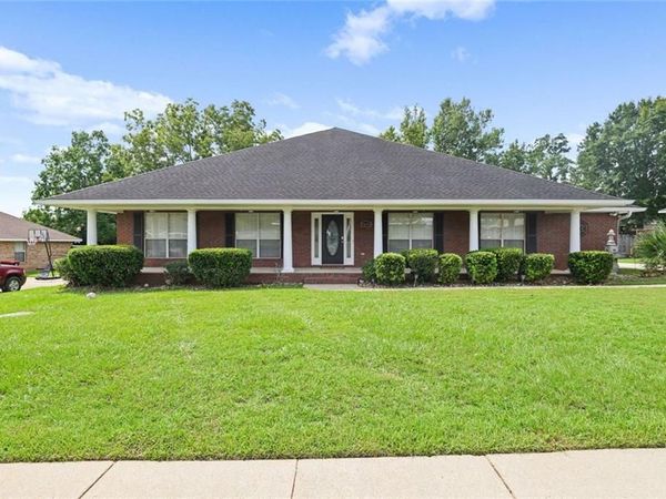 9693 Saddlebrook Drive S, Mobile, AL 36695