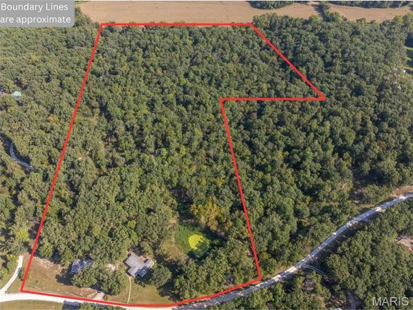237 Jerry Miller Lane , Silex, MO 63377