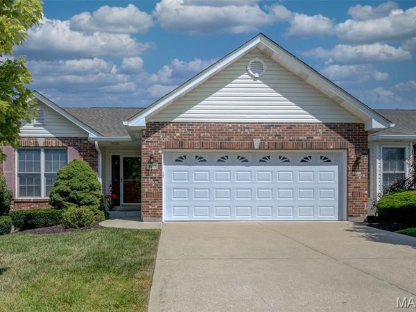 1133 Villa Flora Drive, Unit 22A, O'Fallon, MO 63366