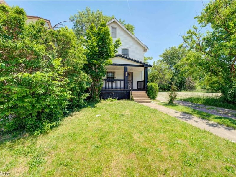 3241 E 116th Street, Cleveland, OH 44120 Photo 3